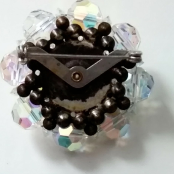 Vintage Aurora Borealis Glass Beaded Brooch - Picture 4 of 6